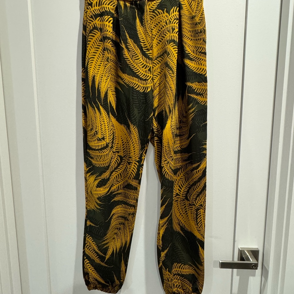 Men's Tropical Leaf Print Pants - Yellow and Black